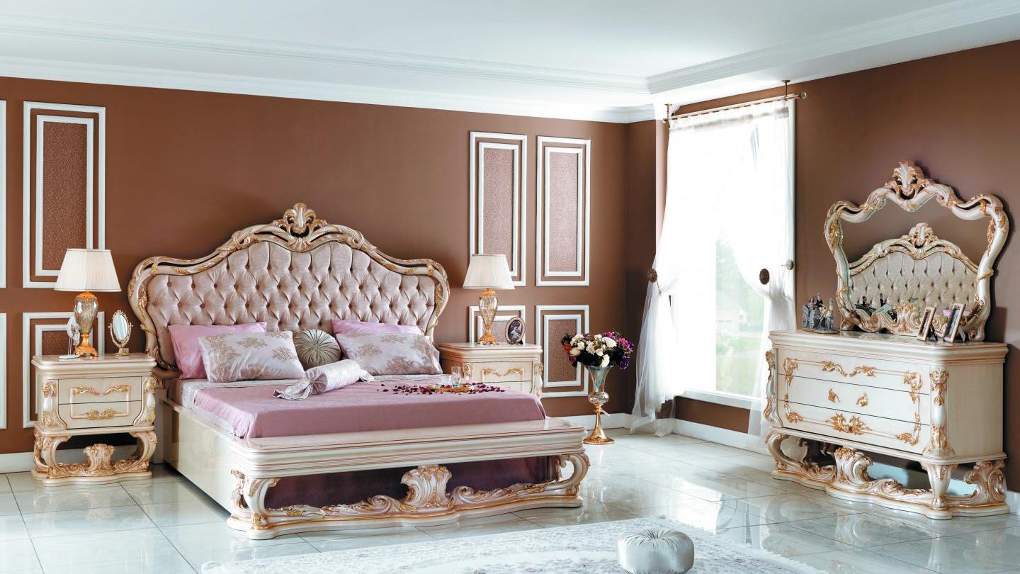 Monako Yatak Odası